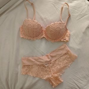VS PINK Date Bra + Panty set